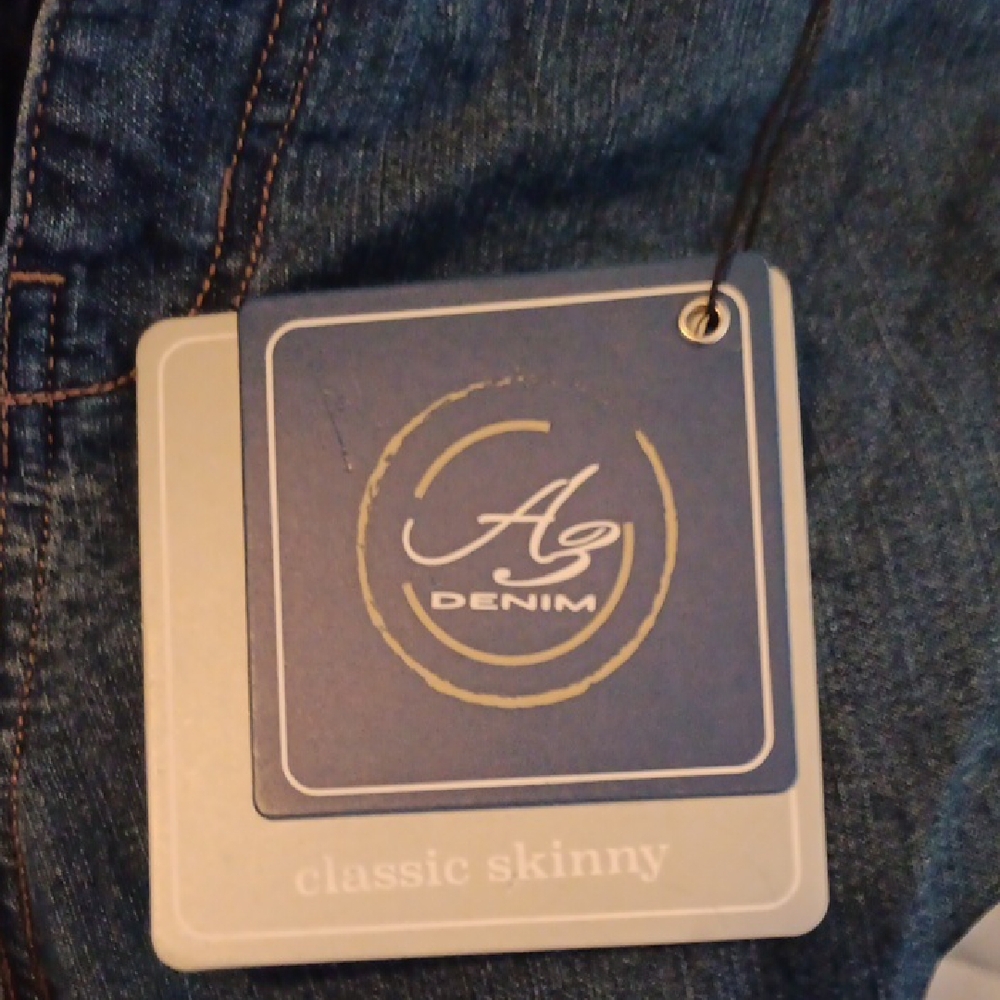 Women's Classic Skinny Jeans - Blue